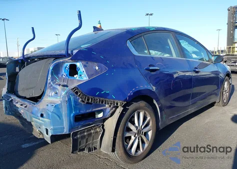 2017 Kia Forte S из США, поврежденный, VIN 3KPFL4A79HE046529